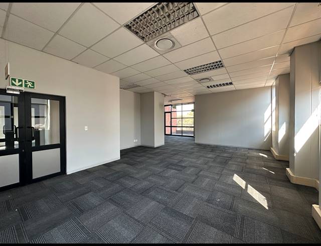 960M² OFFICE TO LET IN HIGHVELD TECHNOPARK